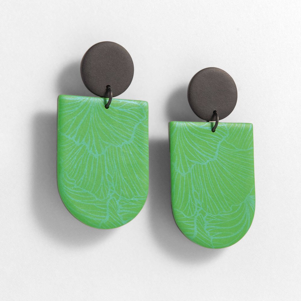 Cha - Emerald Green Drop Earrings