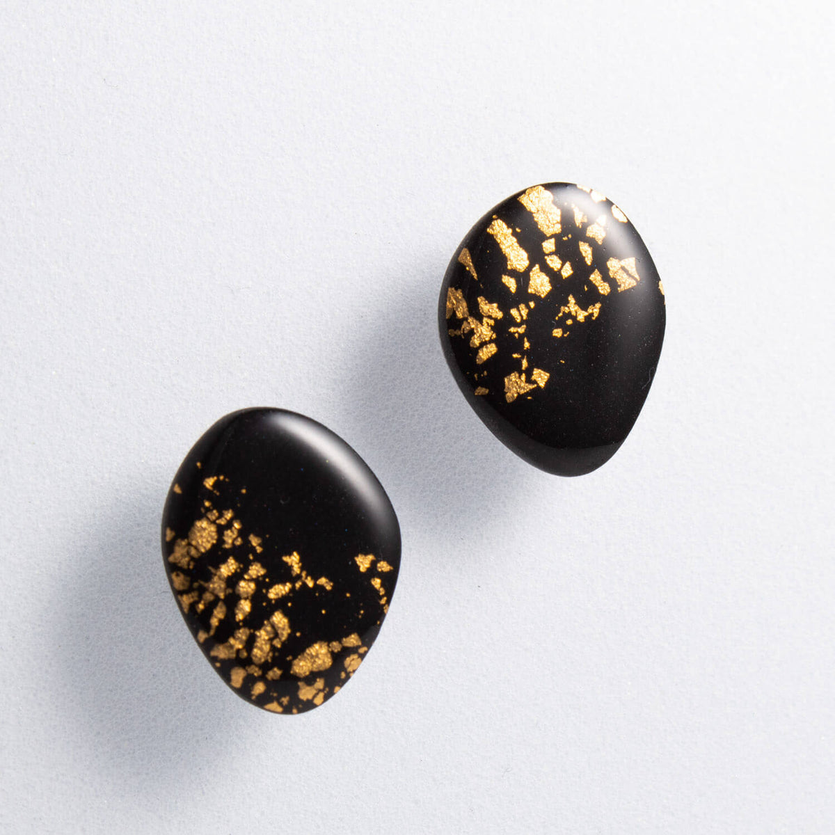 Pebble Studs- Gold Leaf